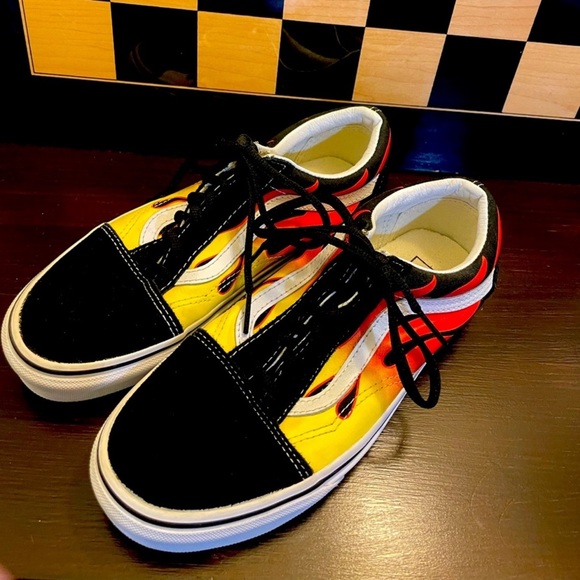 Vans Off the Wall, Old Skool, low top, lace up, Flame - Picture 1 of 7